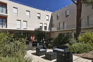 maison de retraite les chesnaies terrasse exterieure 8426