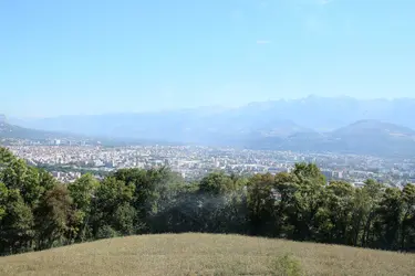 vue exterieure clinique du dauphine seyssins 38