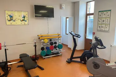 clinique du chateau de villebouzin salle de kinesitherapie