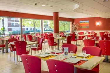 clinique heliade sante frejus salle de restaurant 0