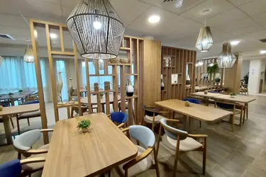 emeis centre medical readaptation monts toulonnais salle de restaurant