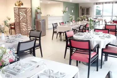 emeis maison de retraite vouziers restaurant 2