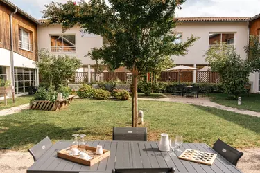 maison de retraite carbon blanc jardin