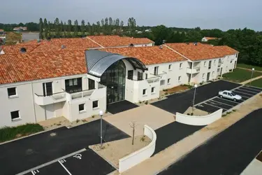 maison de retraite les jardins de salome fontaine le comte 04