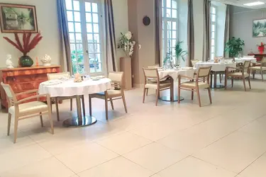maison de retraite residence chateau de champlatreux salle de restaurant