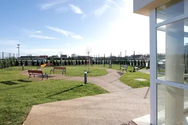 residence les garancieres jardin