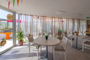 residence les citronniers salon